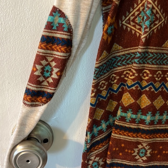 Soft Women’s Shirt - Picture 2 of 4